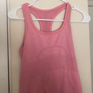 lululemon tank size 4
